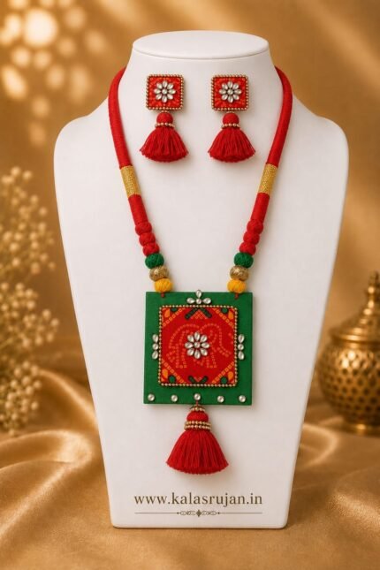 Emerald Vermilion Floral Tassel Set