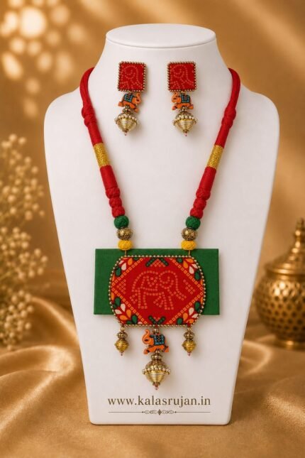 Emerald Vermilion Folk Elephant Set