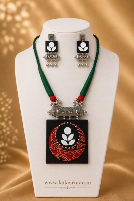 Pankhuri Square Hand-painted Necklace Set